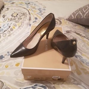 Shoes minor scratch on heel
